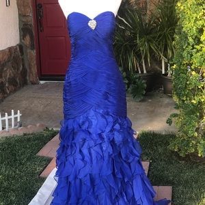 Strapless Sweetheart Trumpet Gown